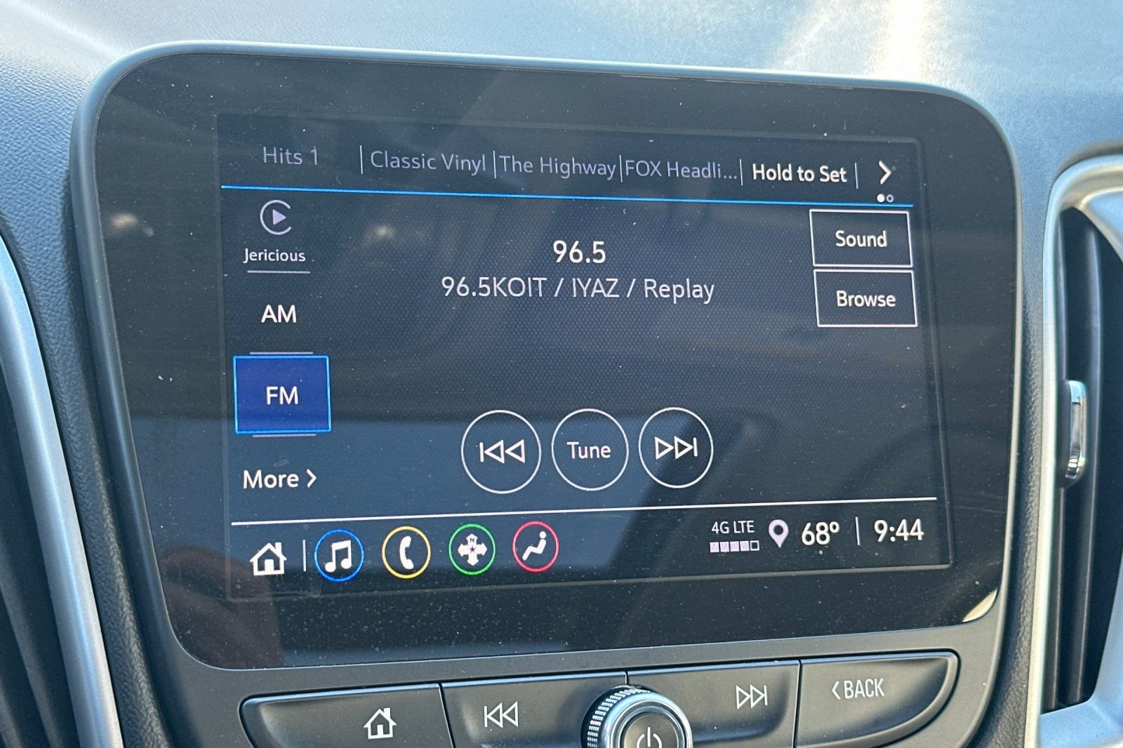 Used 2024 Chevrolet Malibu LT image 20