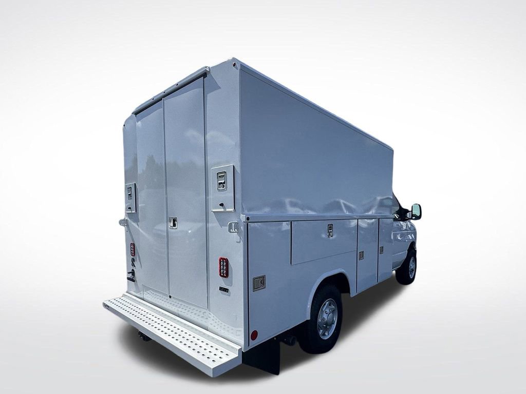 New 2025 Ford E-350 and Econoline 350 Super Duty w/ Power Equipment Group image 7