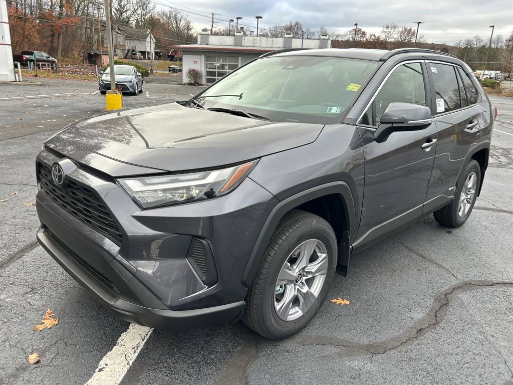 New 2025 Toyota RAV4 XLE