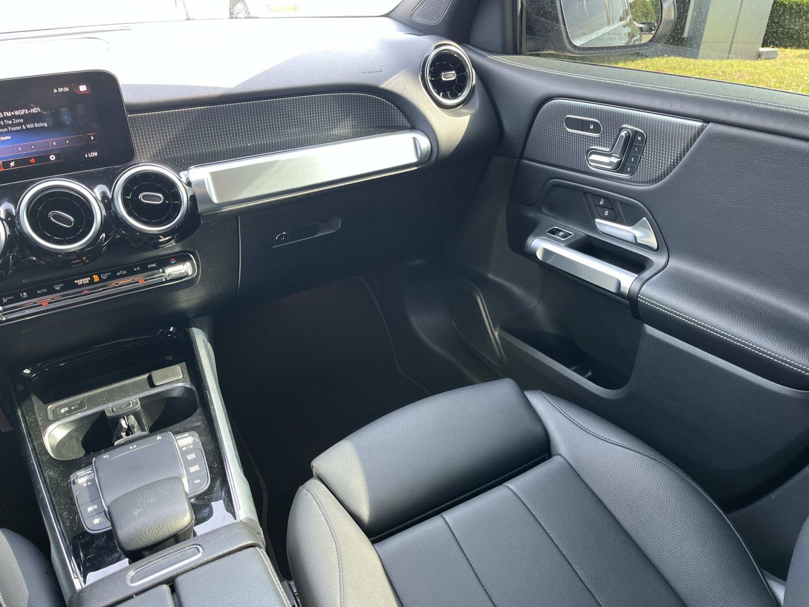Used 2023 Mercedes-Benz GLB 250 4MATIC image 14
