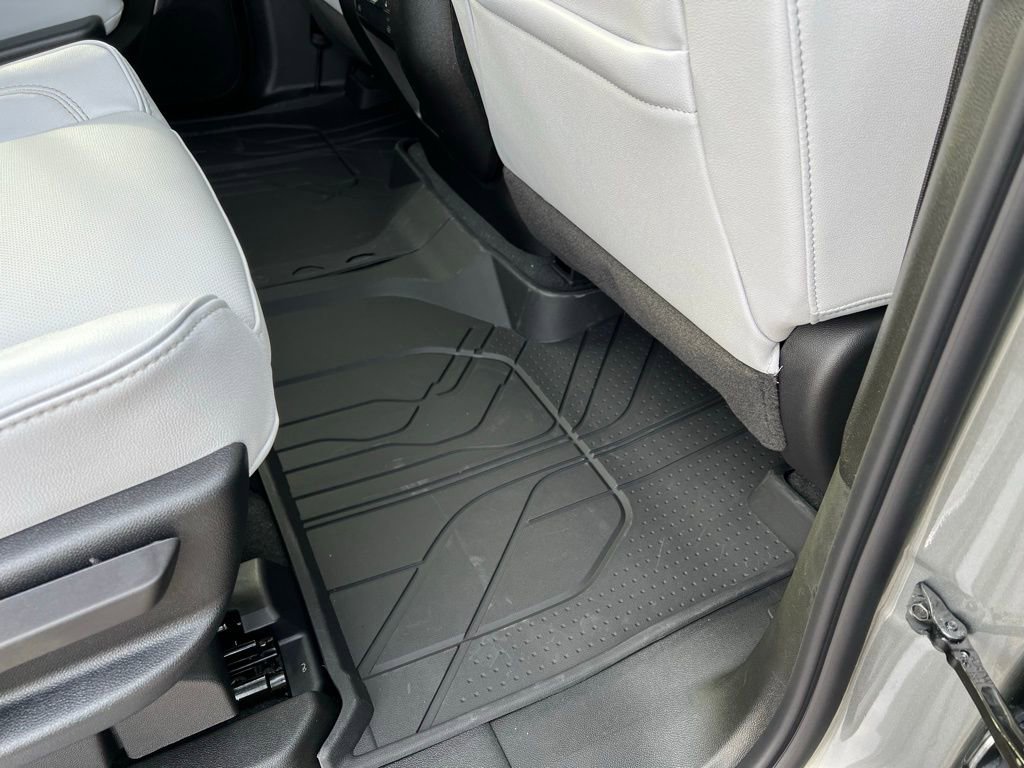 New 2026 Chevrolet Suburban Premier image 19