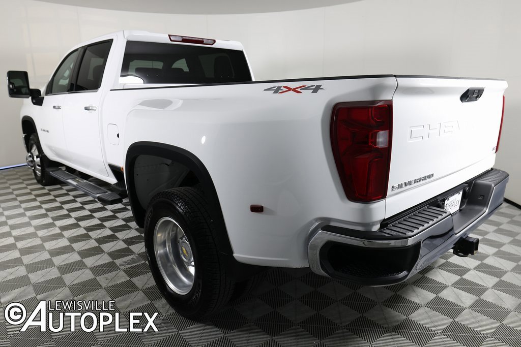 Used 2025 Chevrolet Silverado 3500 LTZ image 9