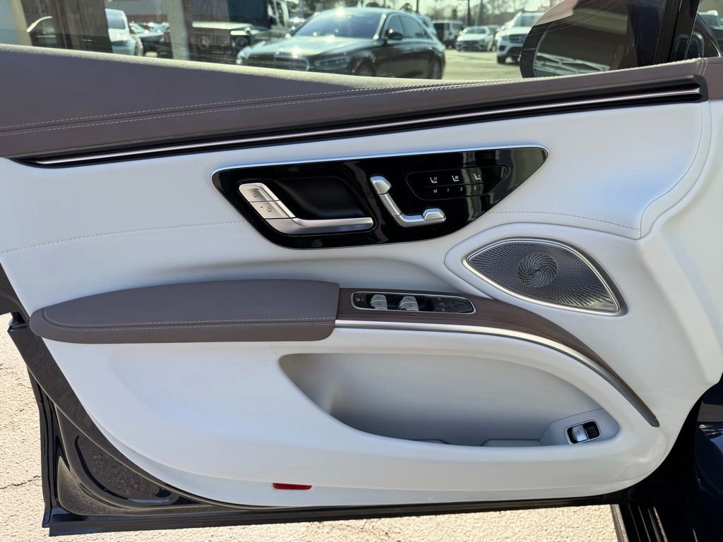 Used 2022 Mercedes-Benz EQS 450+ Sedan w/ AMG Line Exterior image 12