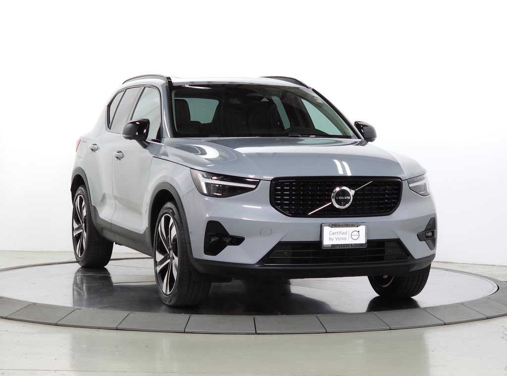 Used 2024 Volvo XC40 B5 Ultimate w/ Climate Package