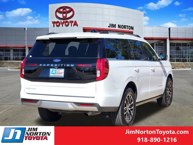 Used 2025 Ford Expedition Platinum image 6