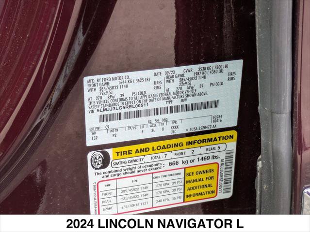 Used 2024 Lincoln Navigator L Reserve AWD/4WD image 26