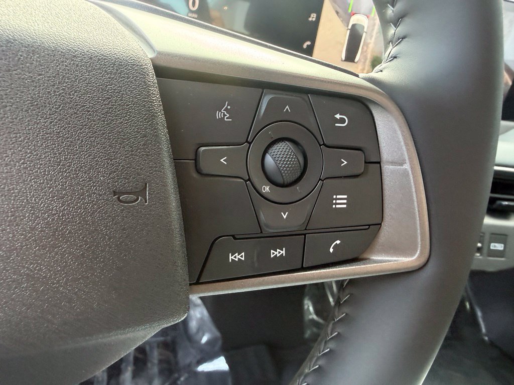 New 2026 Nissan Leaf FWD image 23