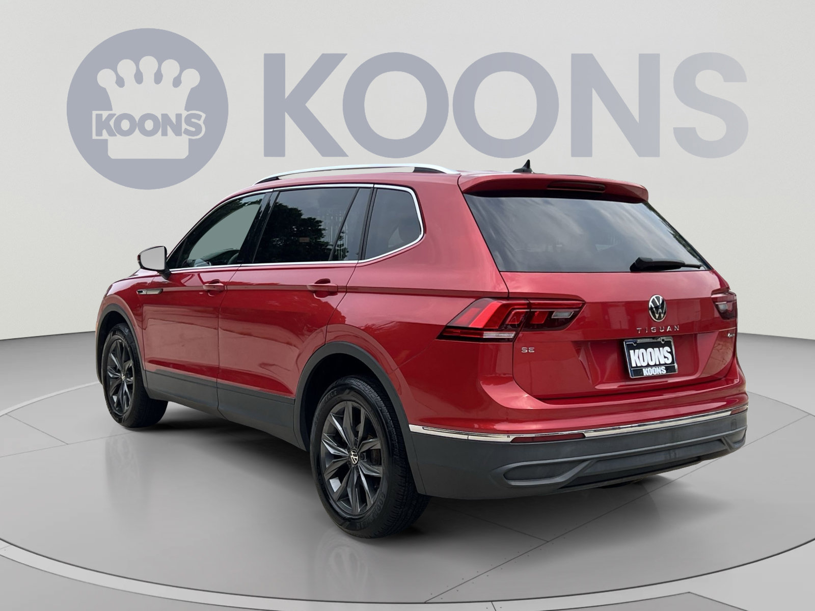 Used 2022 Volkswagen Tiguan SE AWD/4WD image 4