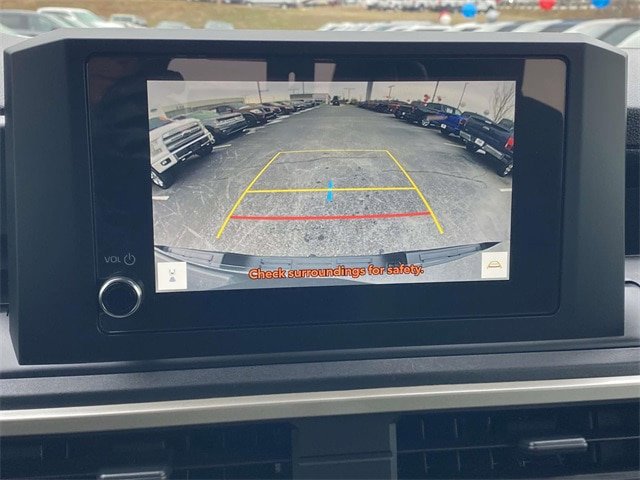 Used 2025 Toyota Tacoma SR RWD image 26