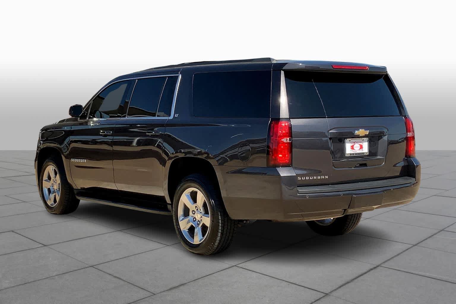 Used 2018 Chevrolet Suburban LT AWD/4WD image 12