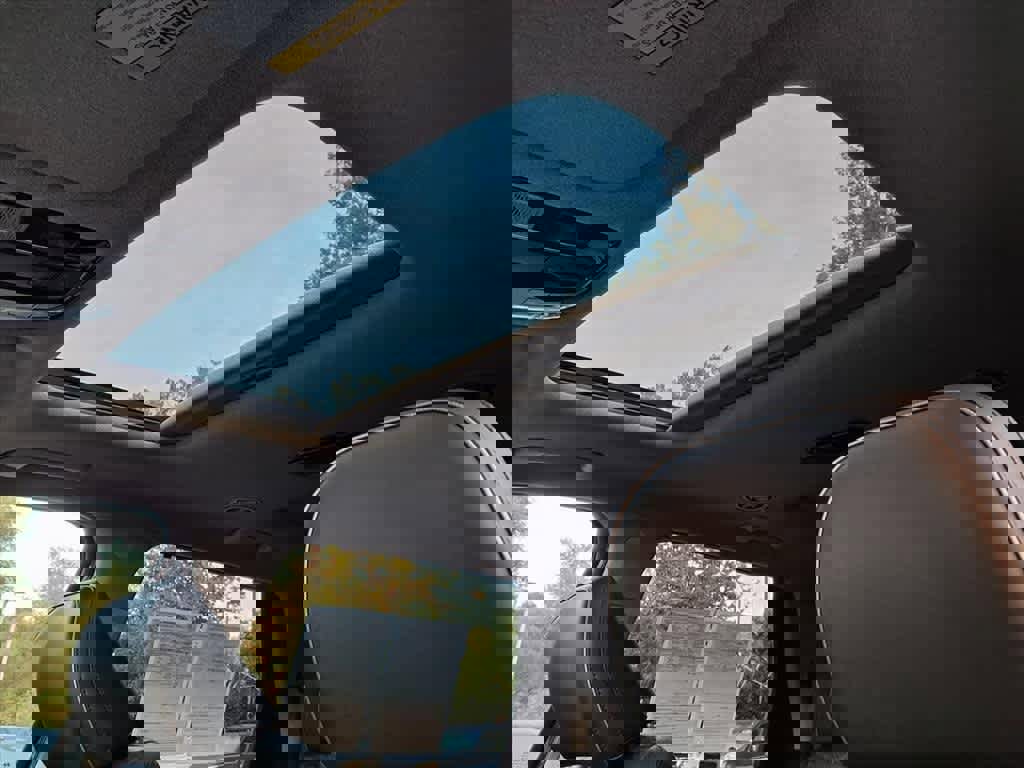 Used 2022 Hyundai Palisade Limited w/ Cargo Package image 17