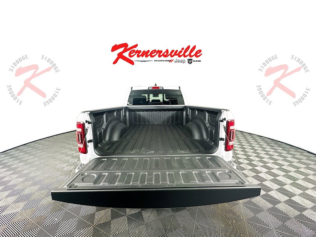 Used 2020 RAM 1500 Limited w/ Body Color Bumper Group image 27