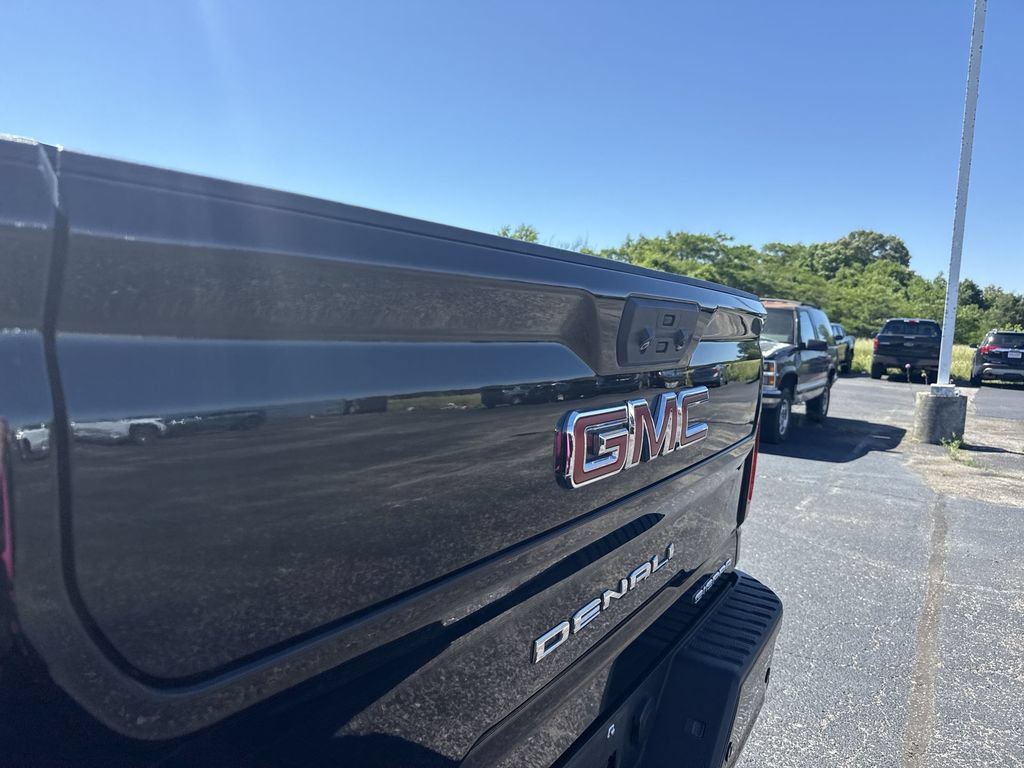 Certified 2022 GMC Sierra 3500 Denali w/ Denali Ultimate Package AWD/4WD image 38