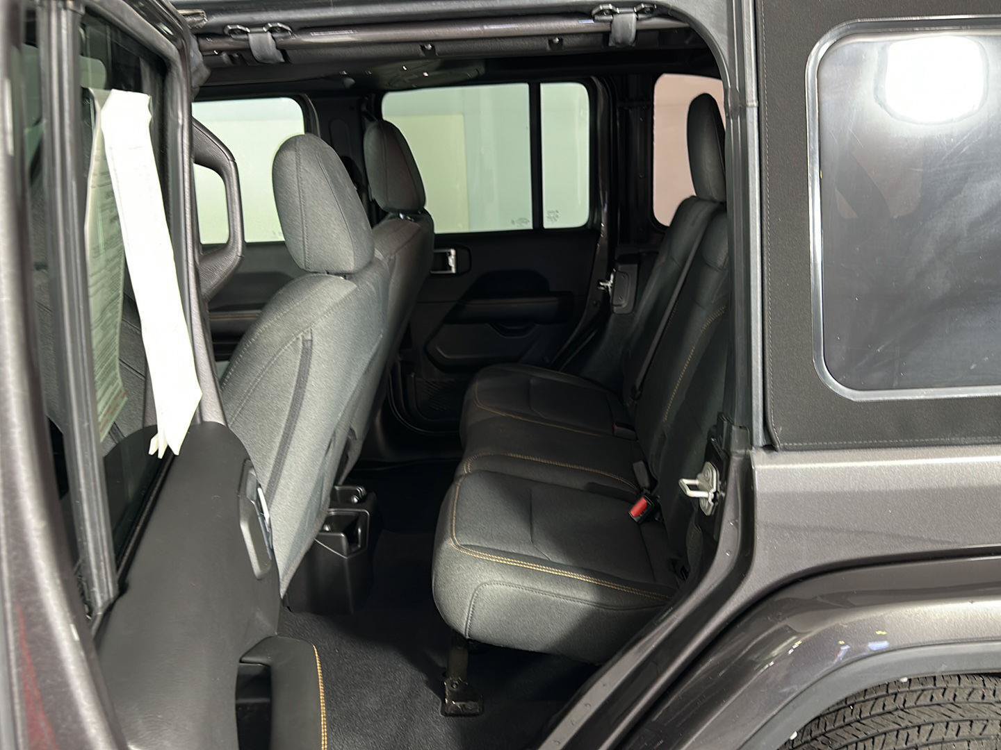 Used 2024 Jeep Wrangler Unlimited Sahara AWD/4WD image 25