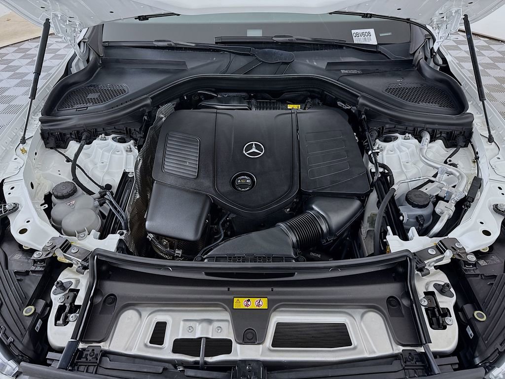 Used 2024 Mercedes-Benz GLC 300 image 28