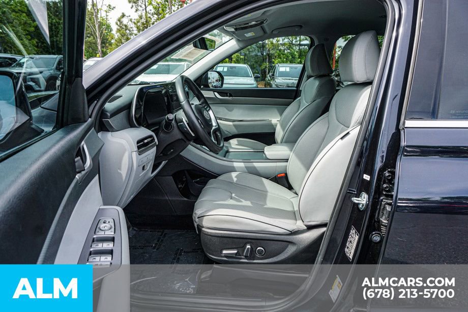 Used 2025 Hyundai Palisade SEL FWD image 19
