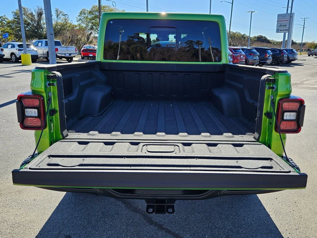 New 2025 Jeep Gladiator Mojave AWD/4WD image 13