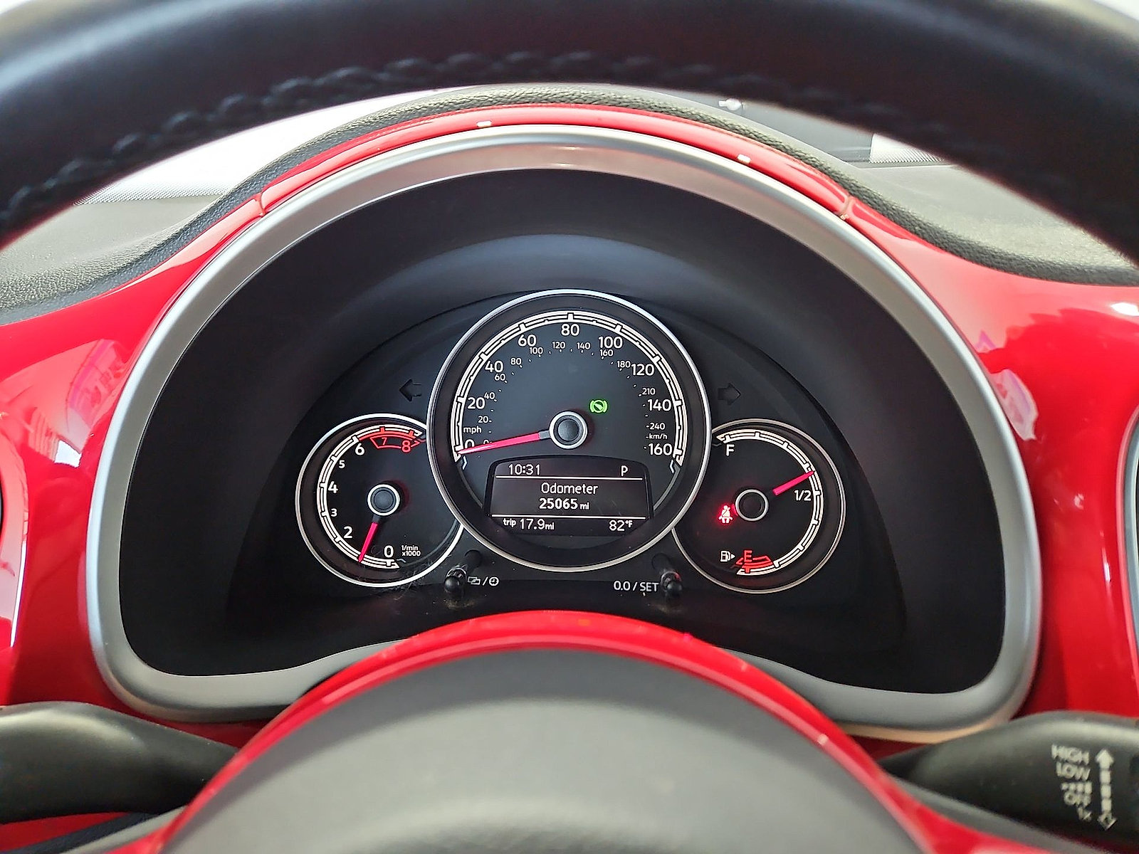 Used 2019 Volkswagen Beetle 2.0T SE FWD image 20