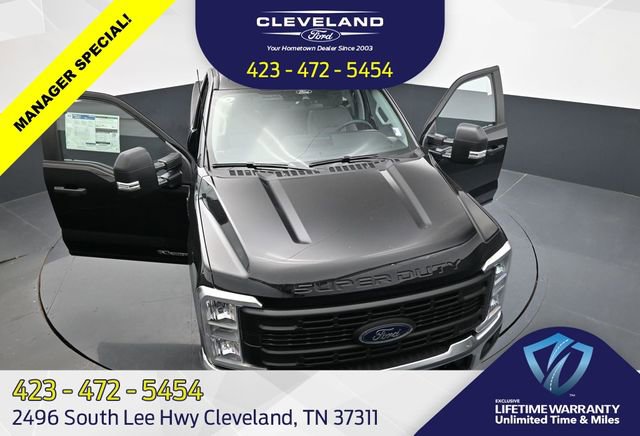 New 2025 Ford F250 XL w/ XL Chrome Package image 39