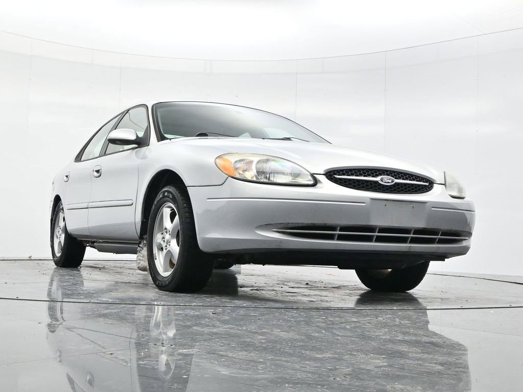 Used 2002 Ford Taurus SE image 40