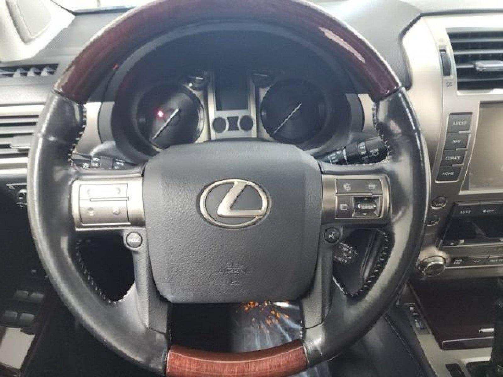 Used 2019 Lexus GX 460 Premium AWD/4WD image 27