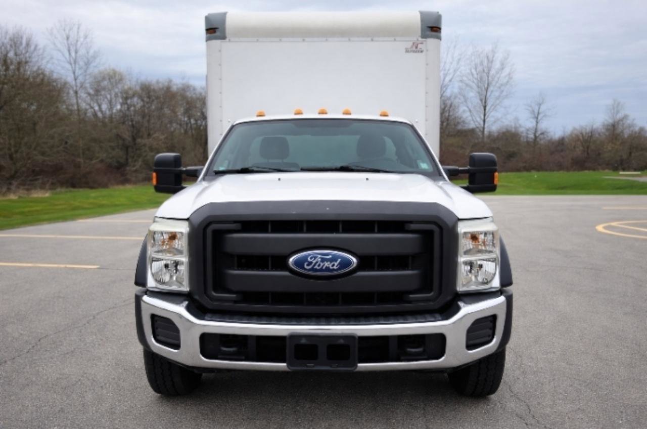 Used 2015 Ford F550 2WD Regular Cab Super Duty image 3