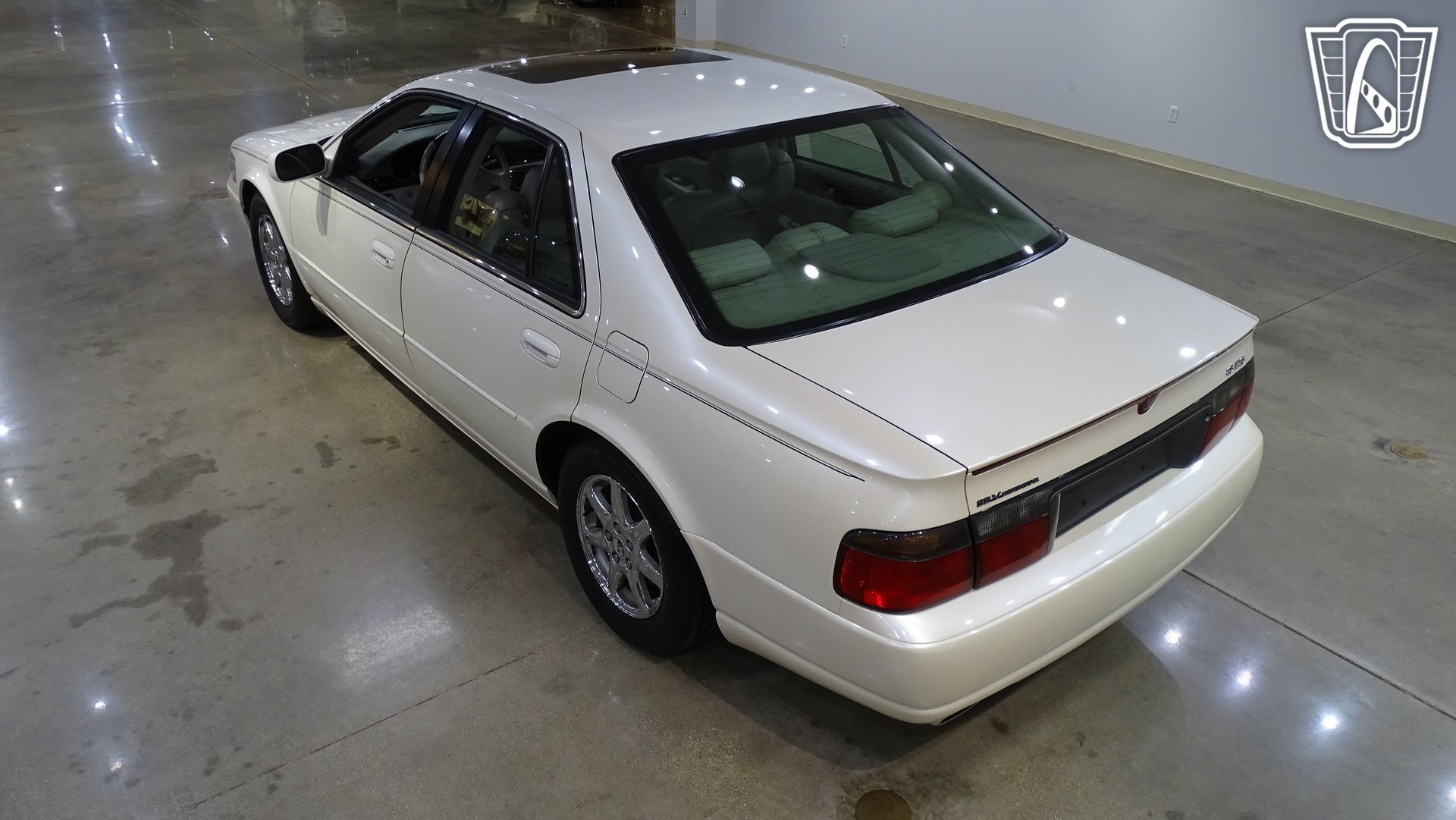Used 2000 Cadillac Seville STS w/ Convenience Pkg FWD image 8