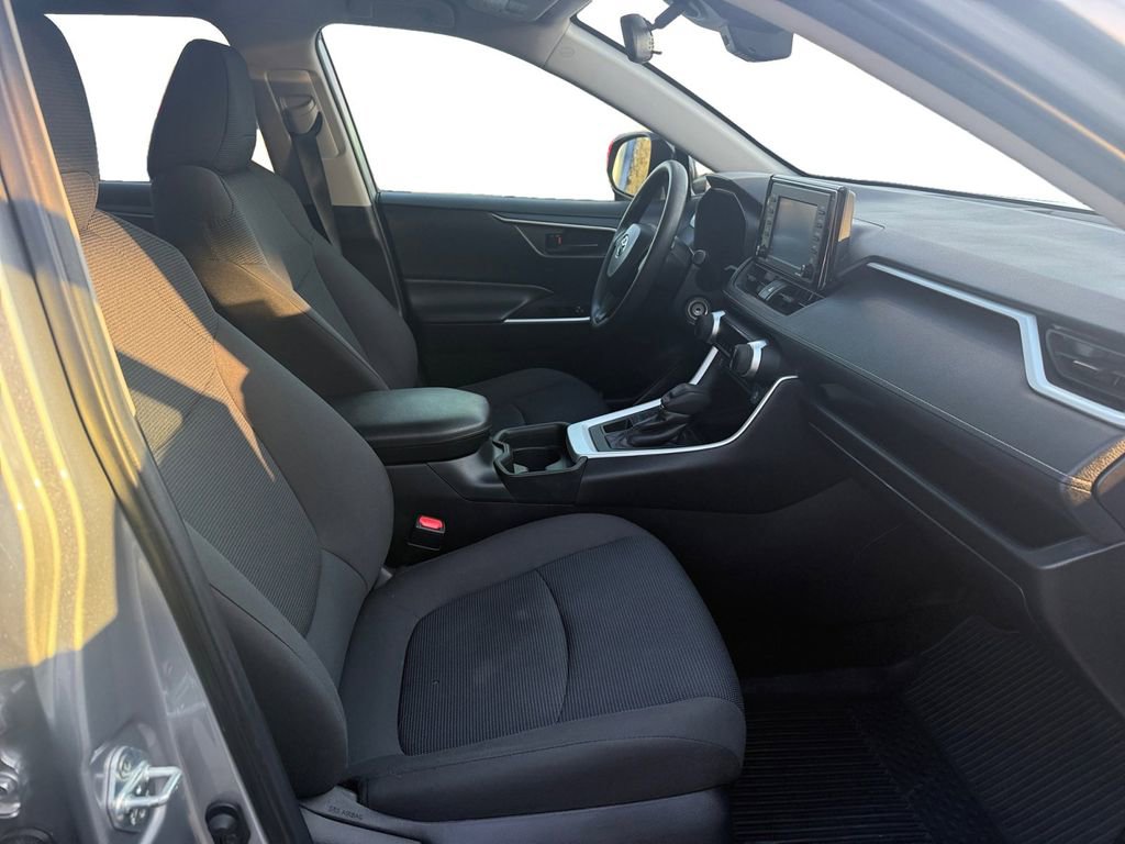 Used 2020 Toyota RAV4 LE w/ All Weather Liner Package image 15
