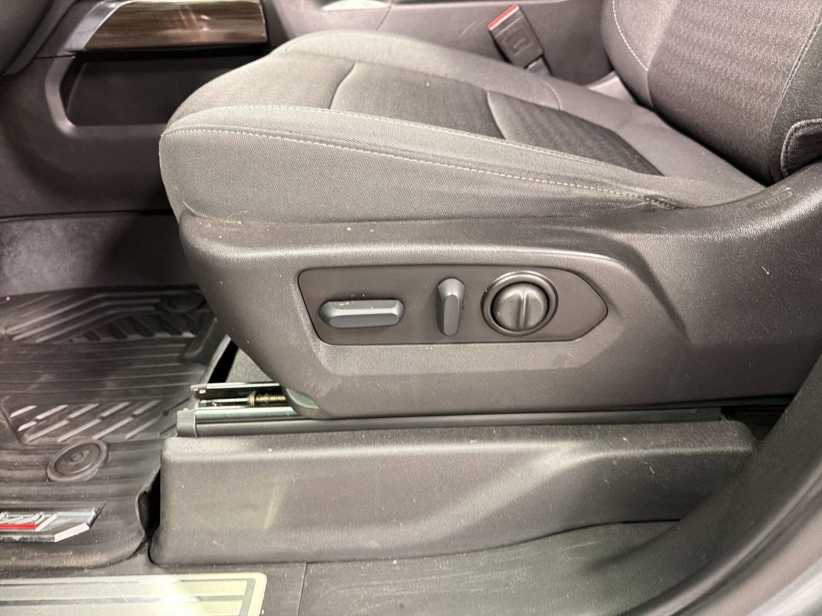 Certified 2022 Chevrolet Silverado 1500 RST AWD/4WD image 12