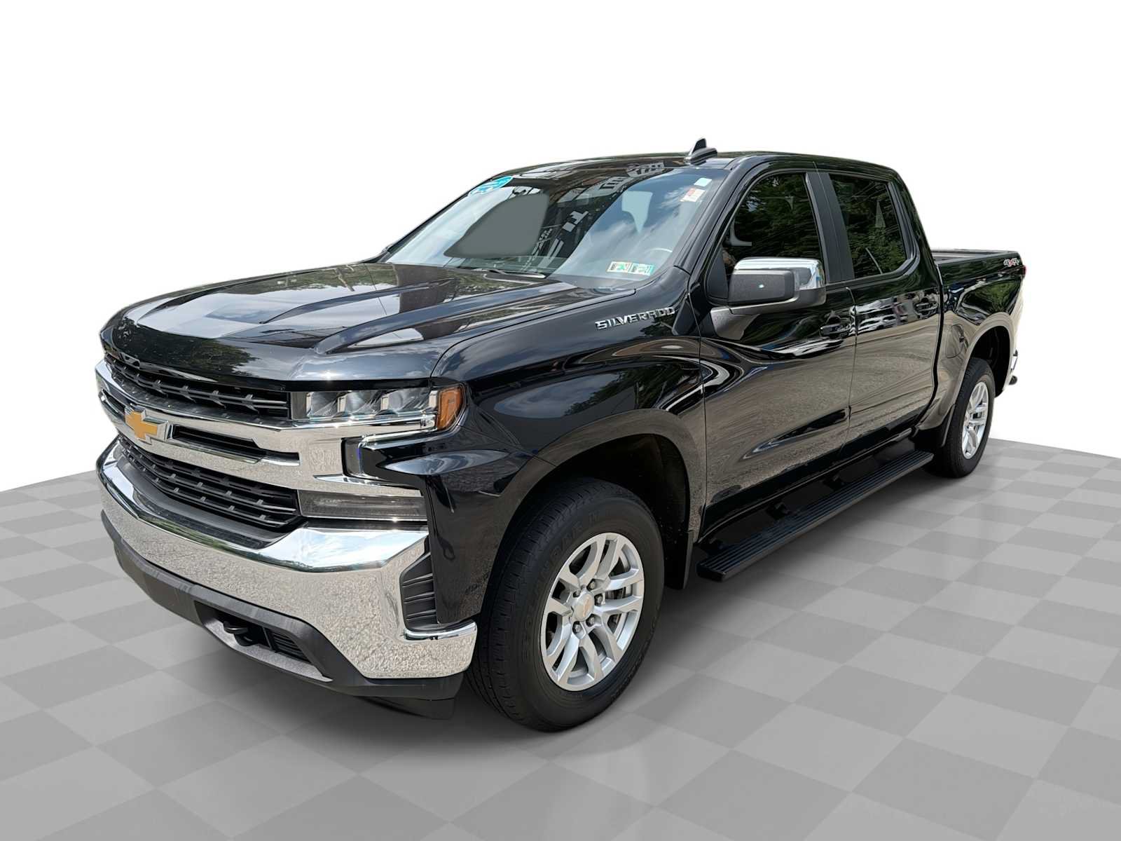 Certified 2021 Chevrolet Silverado 1500 LT AWD/4WD image 2