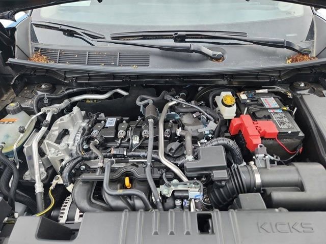 New 2025 Nissan Kicks SR w/ Illumination Package image 17