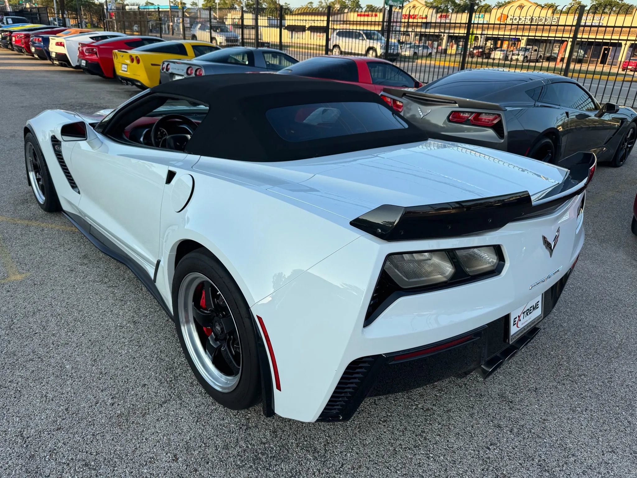 Used 2016 Chevrolet Corvette Z06 w/ 3LZ Preferred Equipment Group image 52