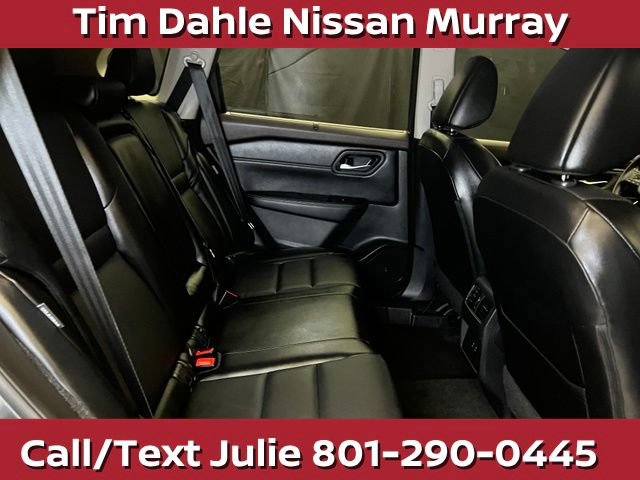 Used 2023 Nissan Rogue SV w/ SV Premium Package AWD/4WD image 17