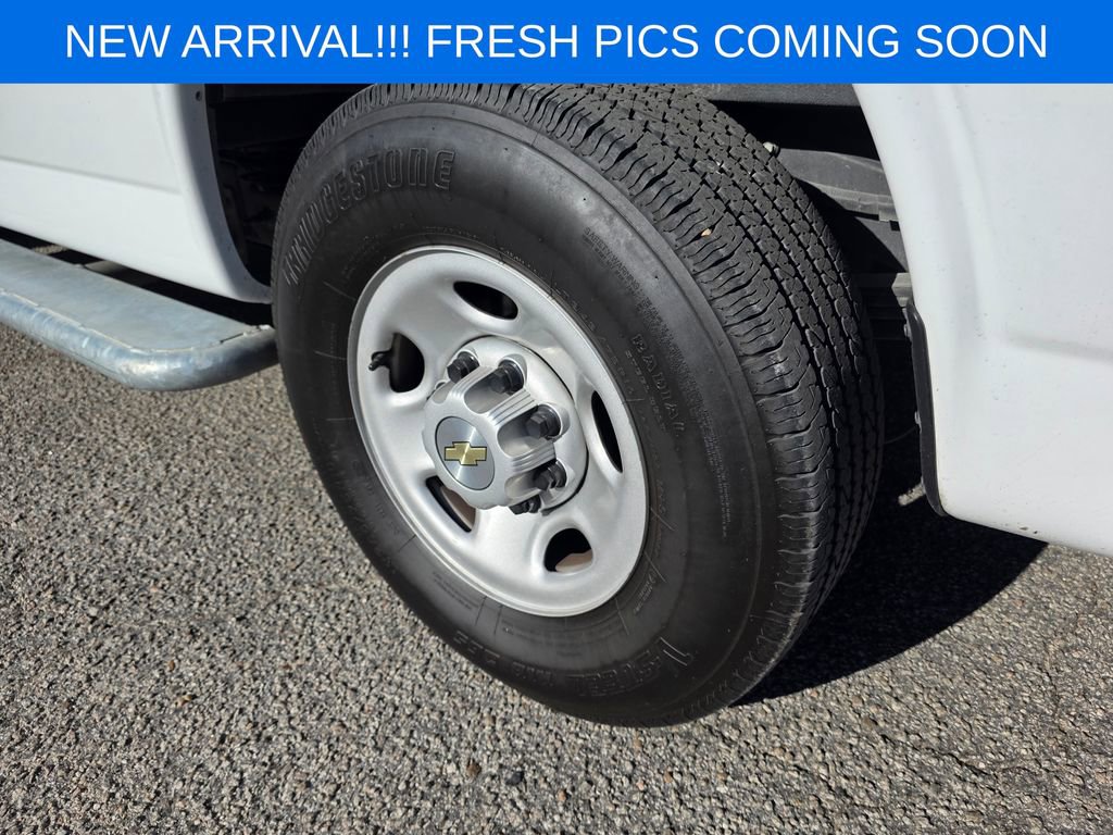 Used 2024 Chevrolet Express 2500 w/ Driver Convenience Package image 6