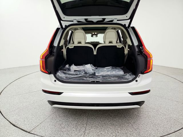 New 2026 Volvo XC90 T8 Ultra w/ Lounge Package image 19