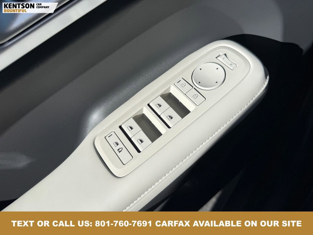 Used 2025 Hyundai Santa Fe SEL image 19