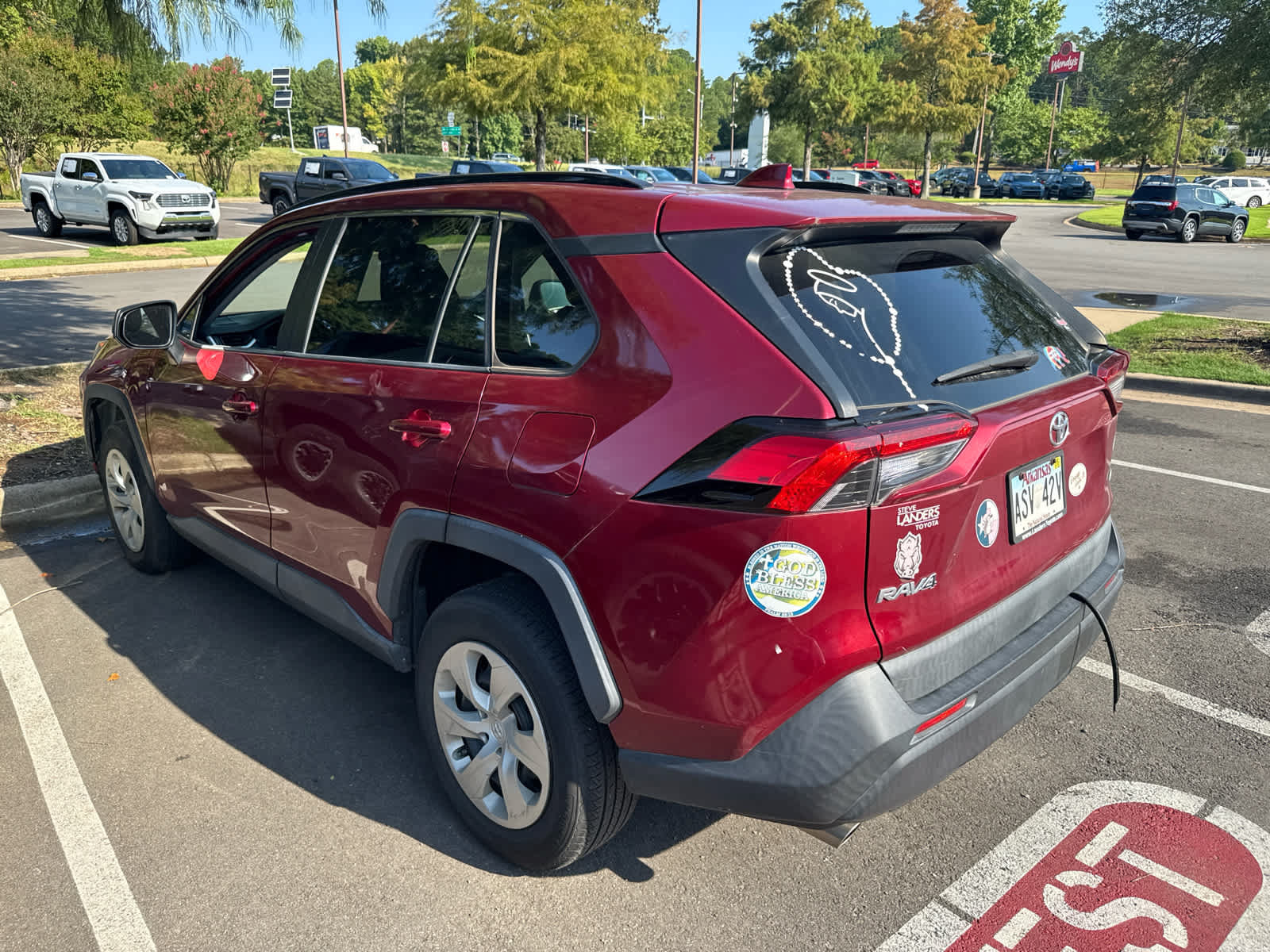 Used 2019 Toyota RAV4 LE FWD image 3