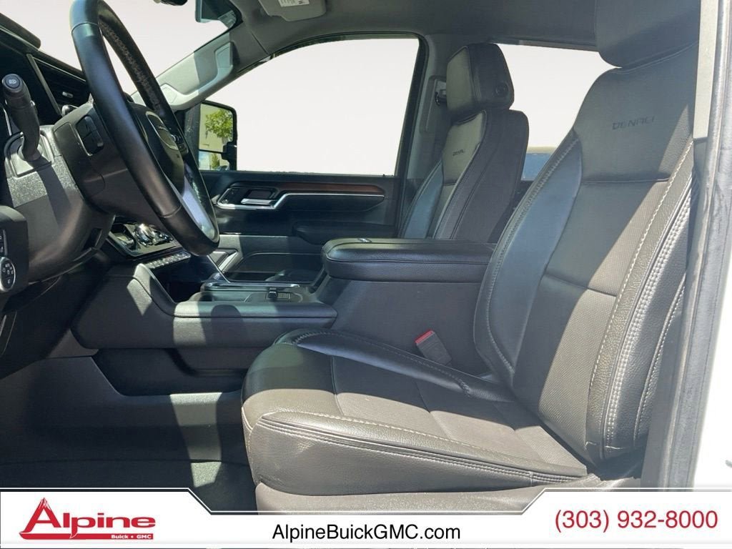 Used 2025 GMC Sierra 3500 Denali w/ Denali Reserve Package AWD/4WD image 9