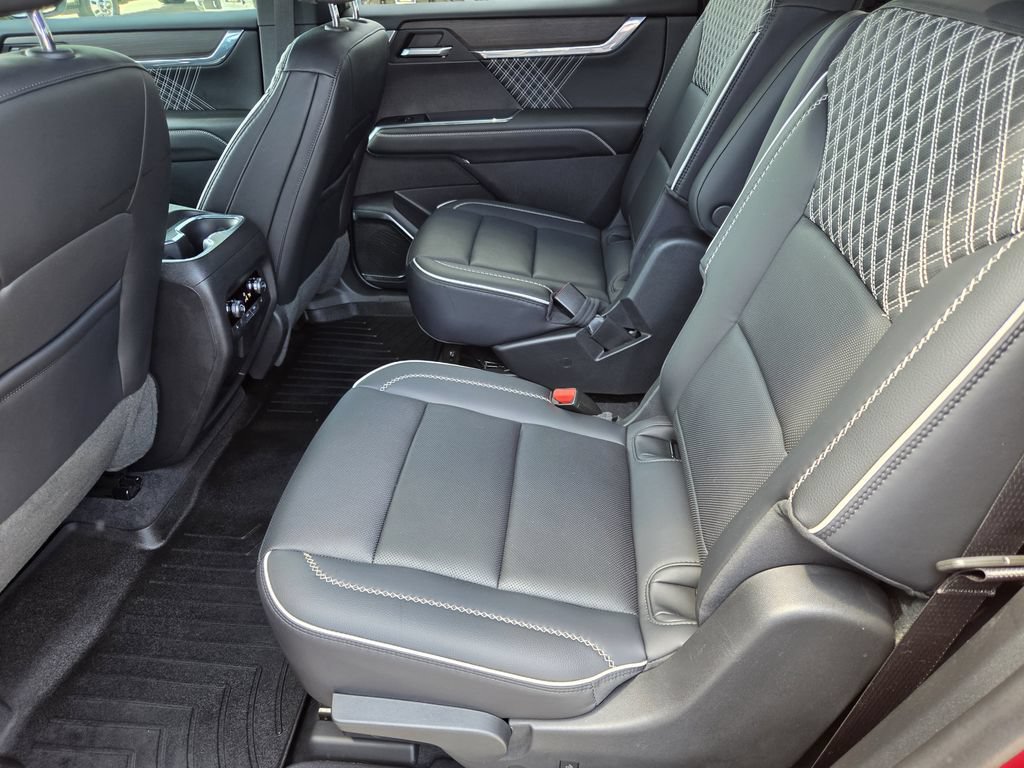 Used 2024 GMC Acadia Denali w/ Super Cruise Package FWD image 15