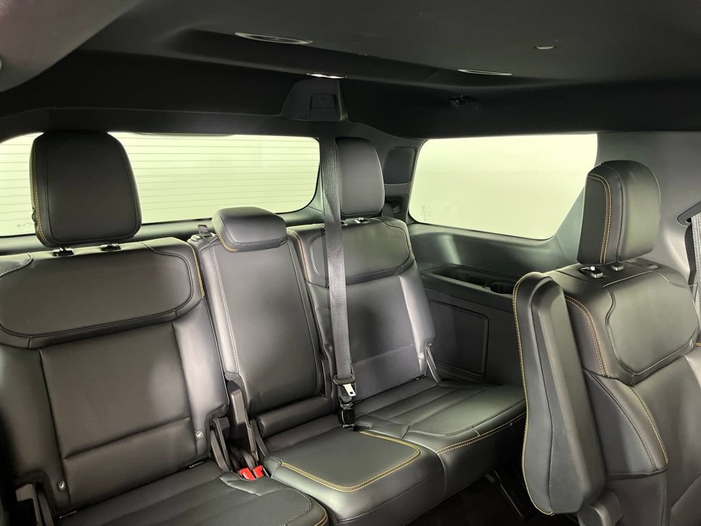 Used 2025 Ford Expedition Tremor AWD/4WD image 10