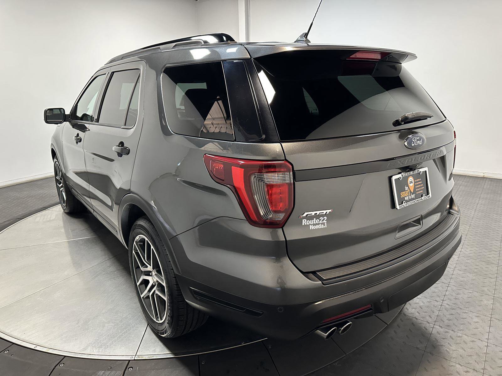 Used 2018 Ford Explorer Sport image 9