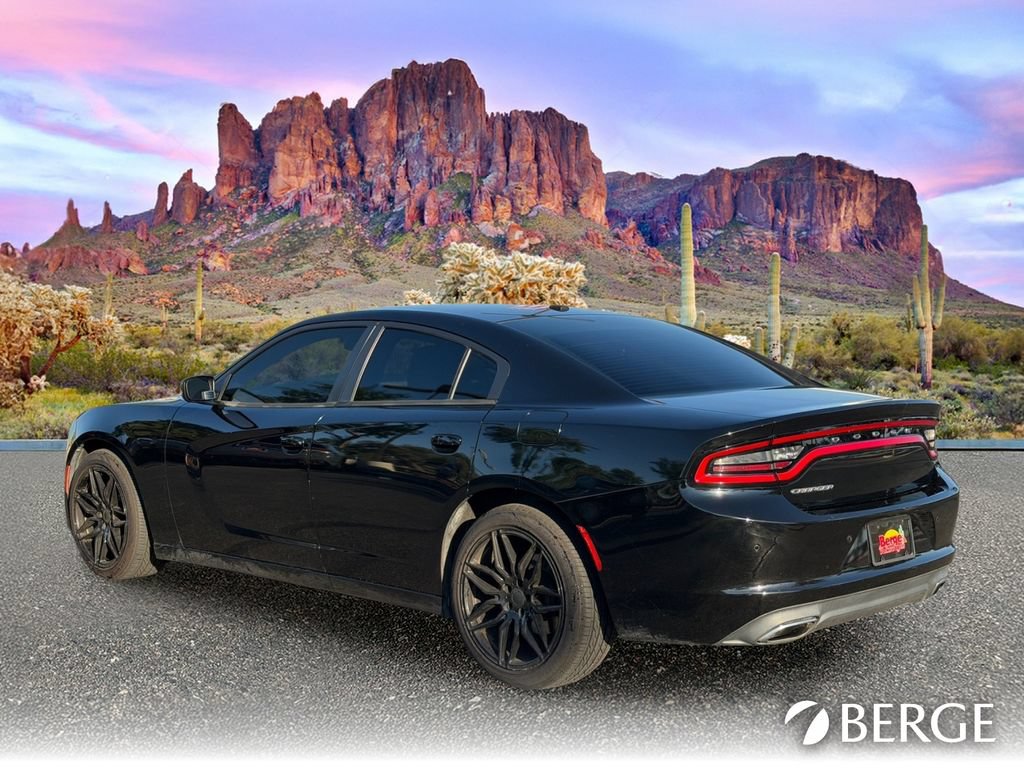Used 2016 Dodge Charger SE w/ Popular Equipment Group RWD image 4