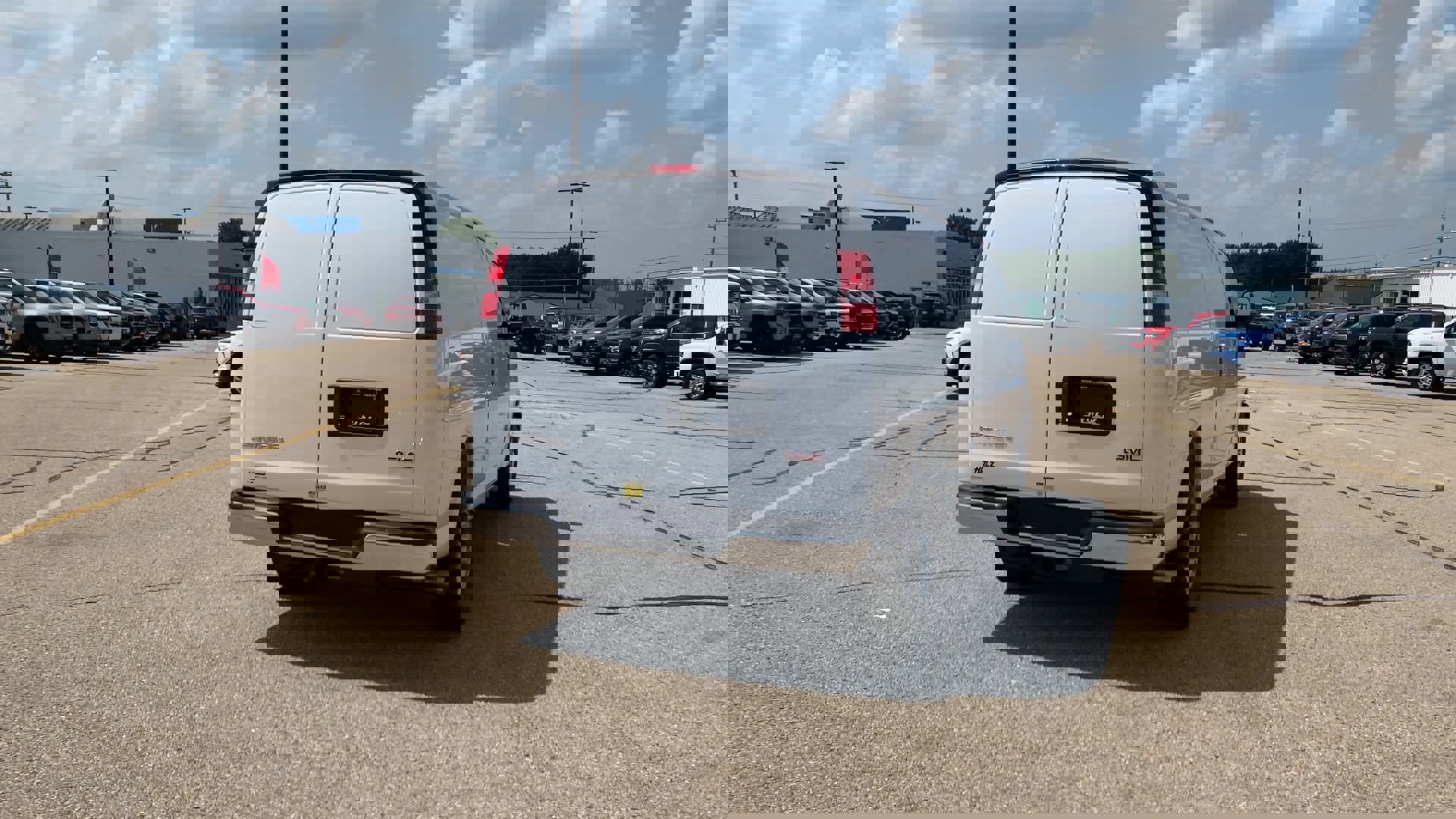 New 2025 GMC Savana 2500 Work Van w/ Driver Convenience Package image 32