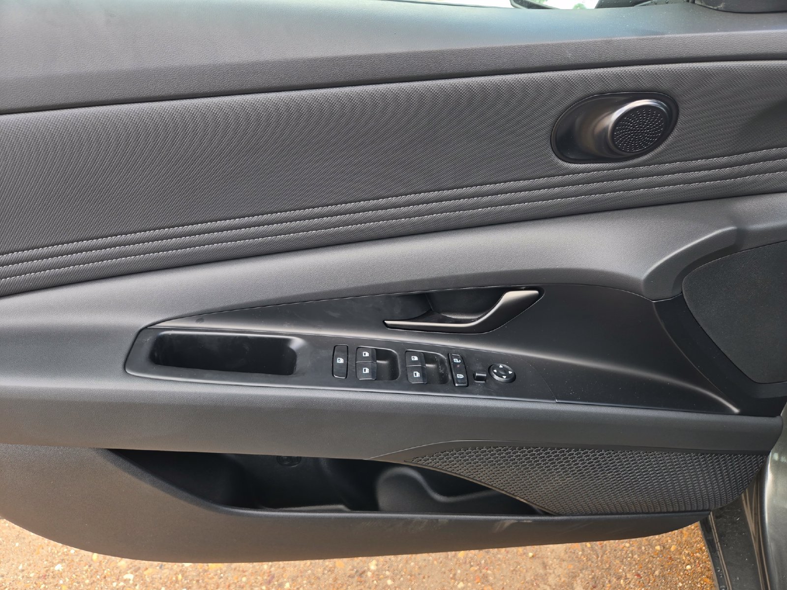 New 2026 Hyundai Elantra SEL Sport Premium FWD image 18