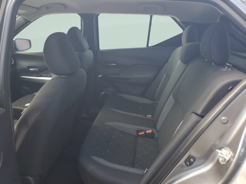 Used 2020 Nissan Kicks SV FWD image 10