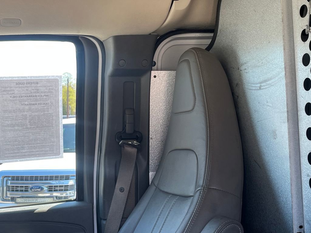 Used 2020 Chevrolet Express 3500 Extended w/ Driver Convenience Package RWD image 17
