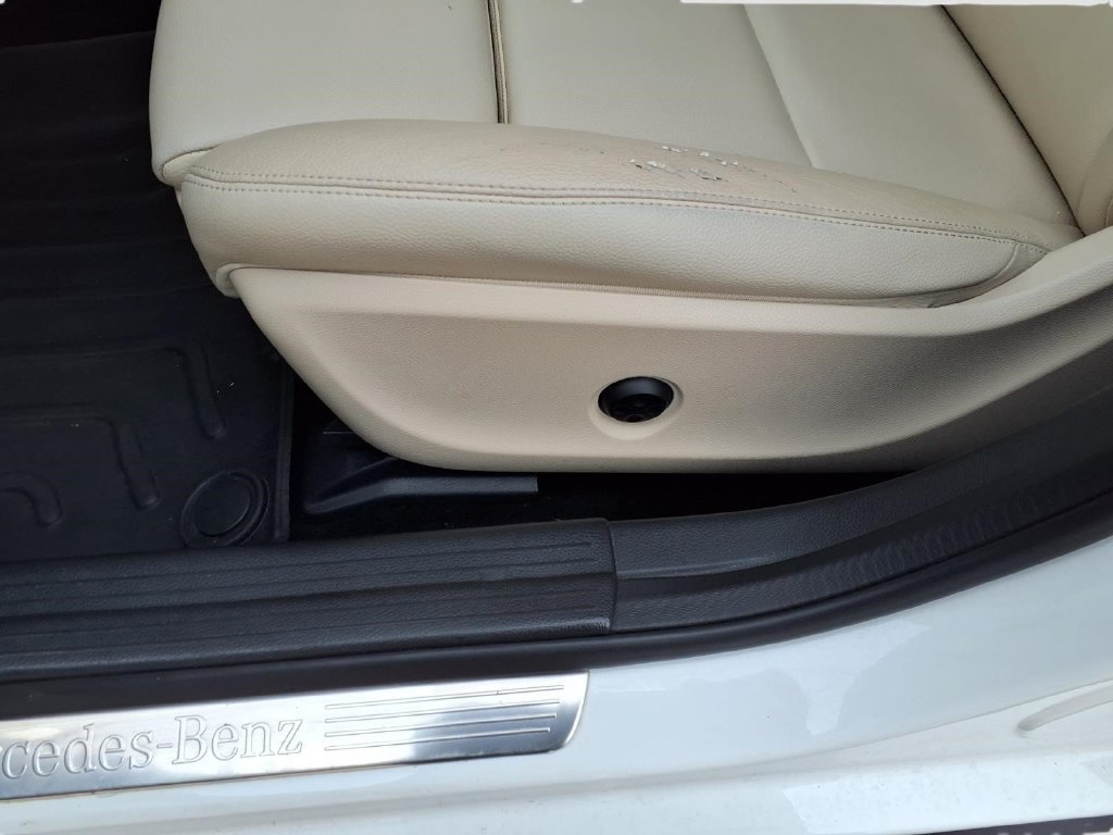 Used 2020 Mercedes-Benz GLA 250 image 21
