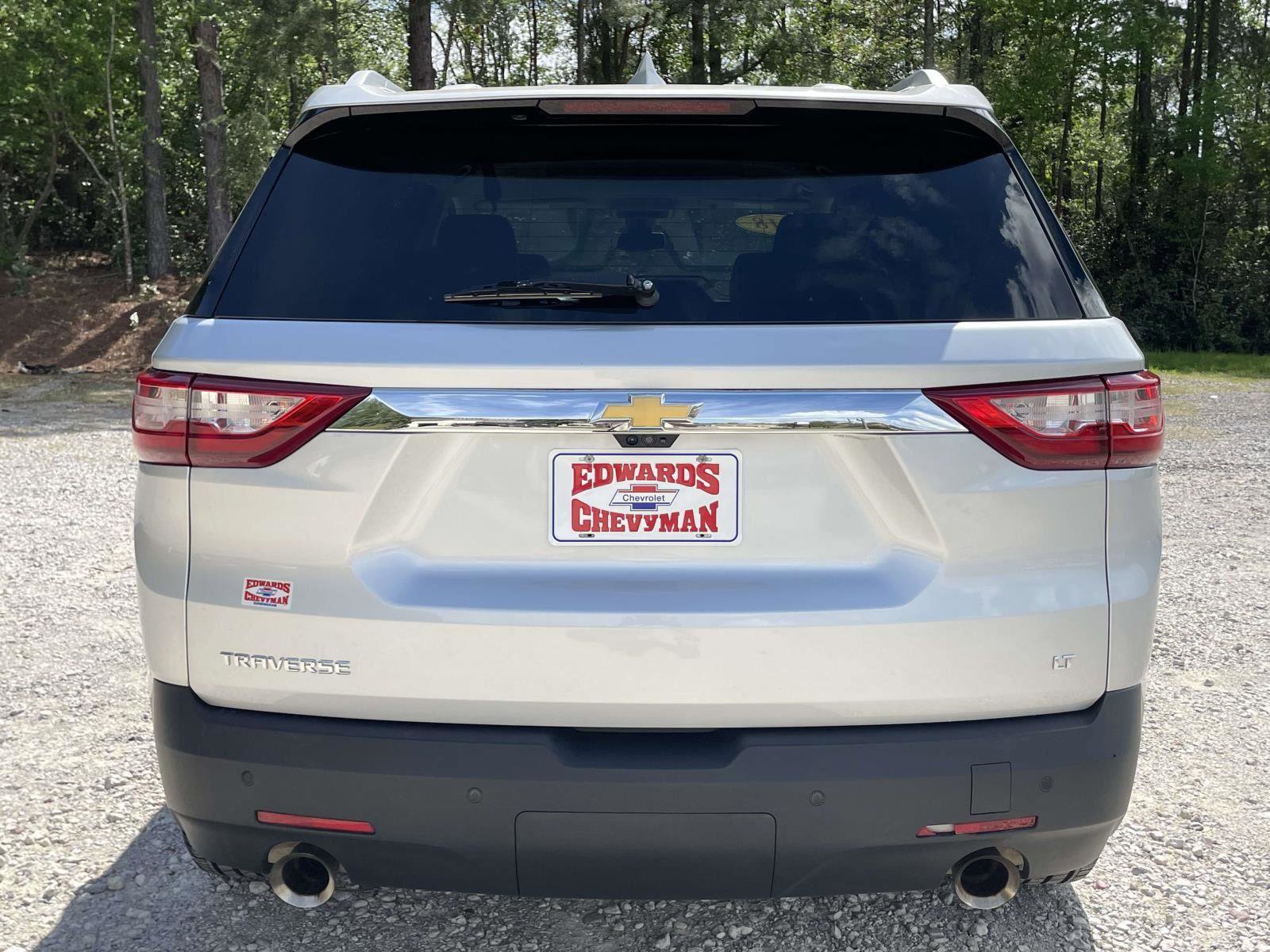 Used 2018 Chevrolet Traverse LT image 23