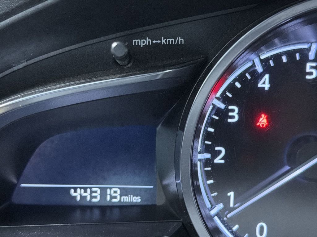 Used 2017 MAZDA MAZDA3 Grand Touring w/ Premium Equipment Package FWD image 24