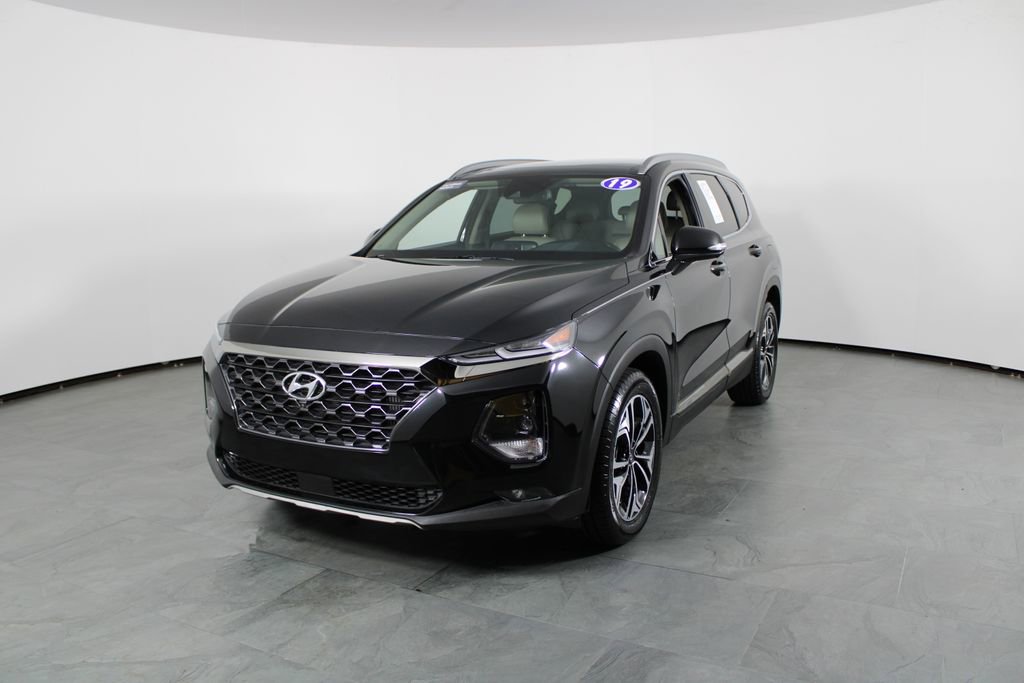 Used 2019 Hyundai Santa Fe FWD image 2